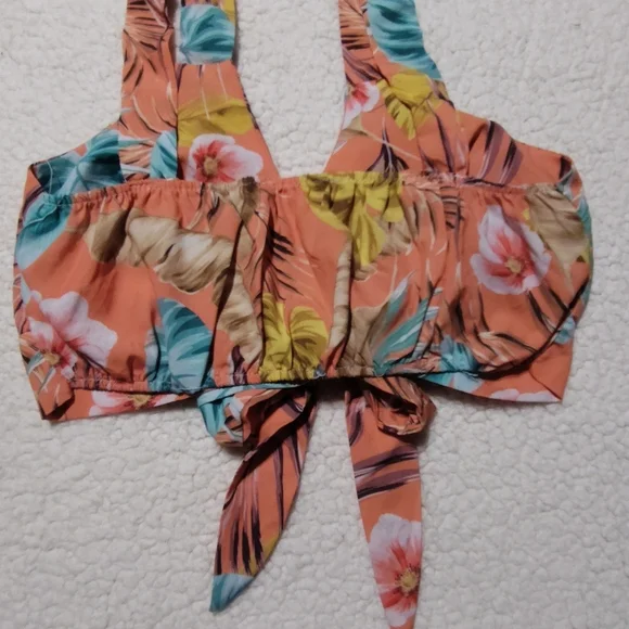 Parisian Cropped Top - Picture 3 of 7